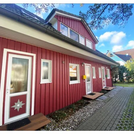 Austernfischer - Schoenes In Toplage Mit Grossem Garten Fuer Familie Und Freunde Prerow