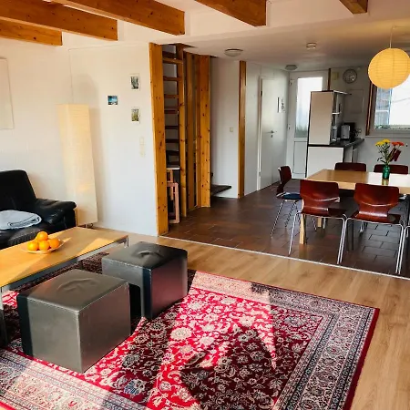 Austernfischer - Schoenes In Toplage Mit Grossem Garten Fuer Familie Und Freunde Prerow