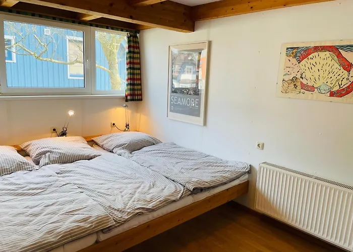 Austernfischer - Schoenes In Toplage Mit Grossem Garten Fuer Familie Und Freunde Prerow