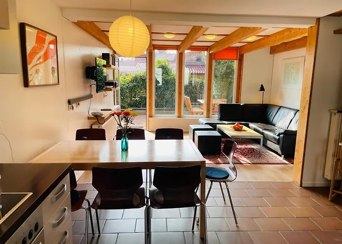 Austernfischer - Schoenes In Toplage Mit Grossem Garten Fuer Familie Und Freunde * Prerow