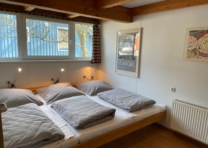 Austernfischer - Schoenes In Toplage Mit Grossem Garten Fuer Familie Und Freunde Hébergement de vacances